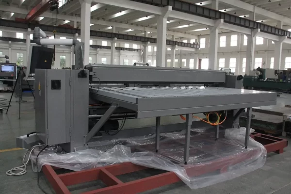 GMC EBB-1014CNC -10' x 14 Ga. - Box & Pan Folder